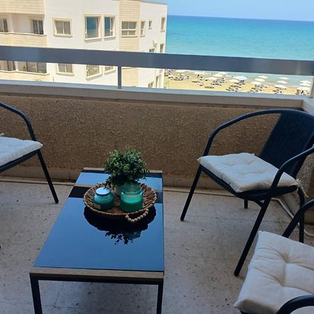 Apollon Sea View Beachfront Ap 302 라르나카 외부 사진
