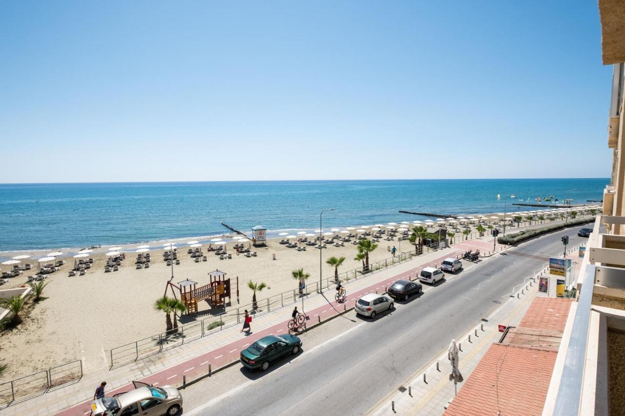 Apollon Sea View Beachfront Ap 302 라르나카 외부 사진
